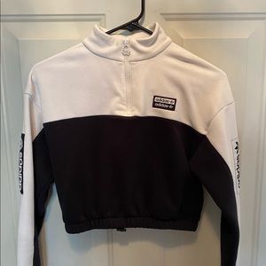 Cropped zip-up crewneck